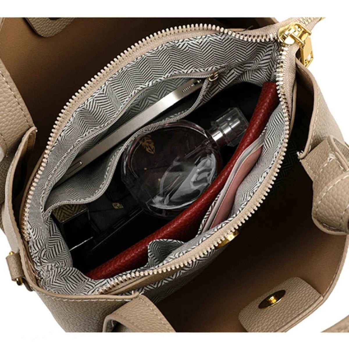 Bolso de hombro tipo cubo de cuero sintético suave
