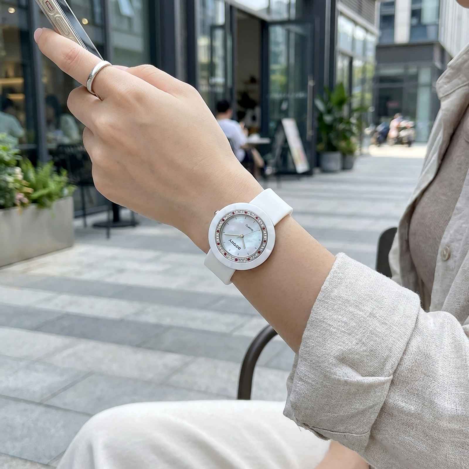 BERNY Diamond Women’s Watch – Lightweight Luxury Quartz Smash Price Shop Women's Watch
