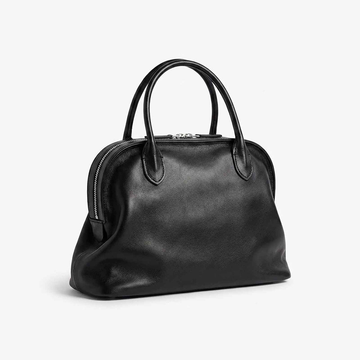 Genuine Leather Shell Shoulder Tote Bag in Black / L / China Mainland – product image 6