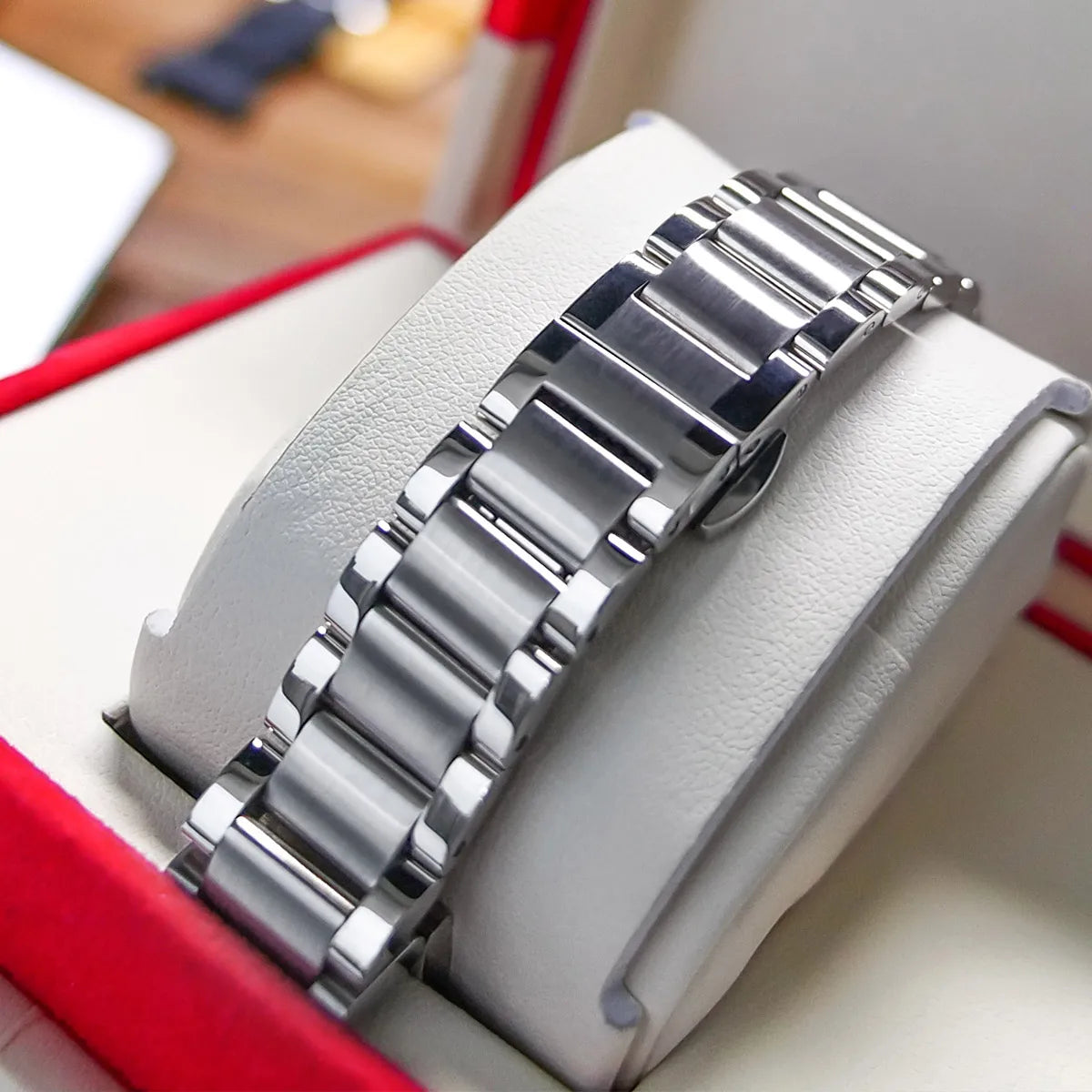 Reef Tiger RGA1592 Women’s Automatic Diamond Watch – White Dial Smash Price Shop Women's Watch