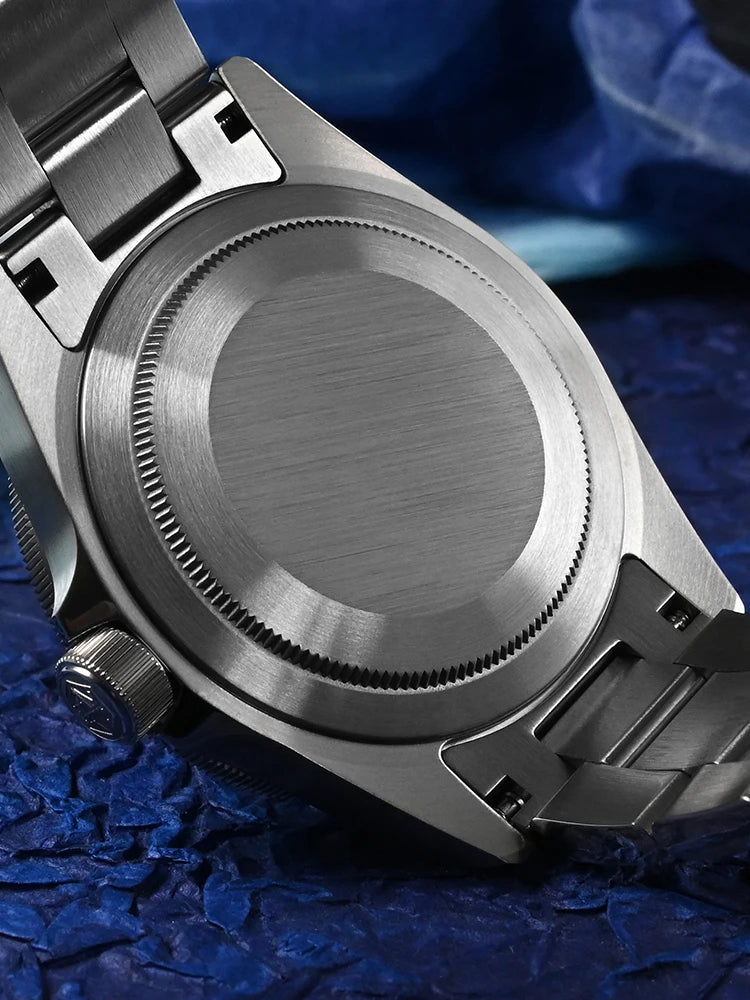San Martin SN0121T Titanium Diver – NH35 Automatic 300M