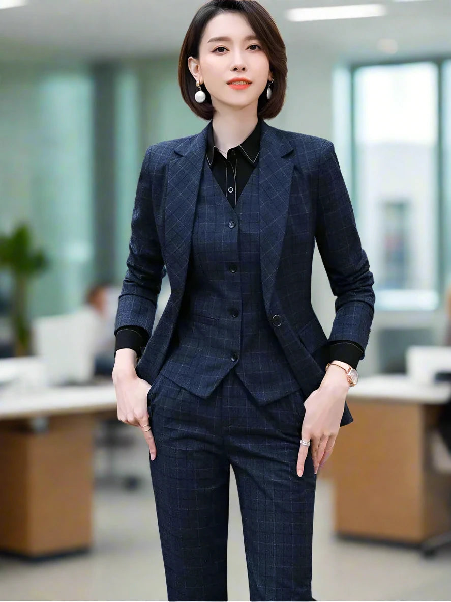 SPS - Plaid Women's 3-Piece Business Suit