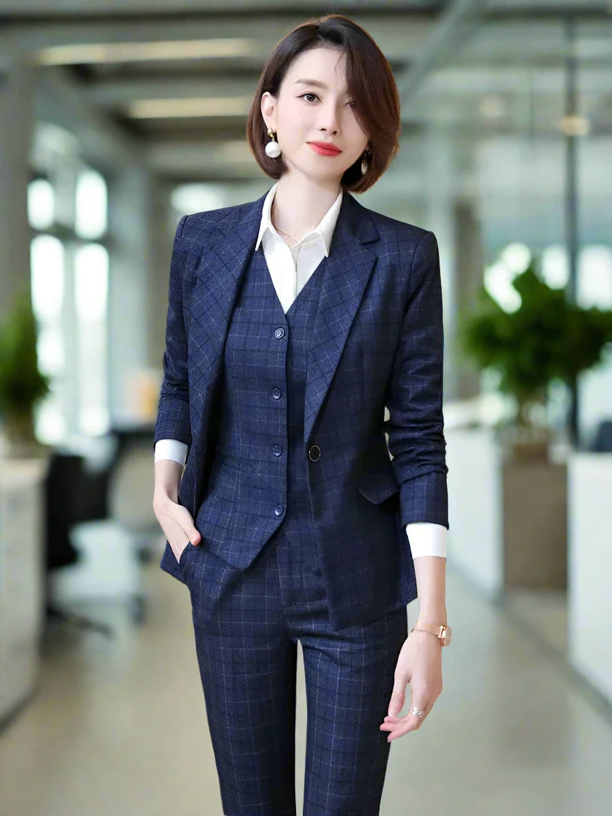 SPS - Plaid Women's 3-Piece Business Suit