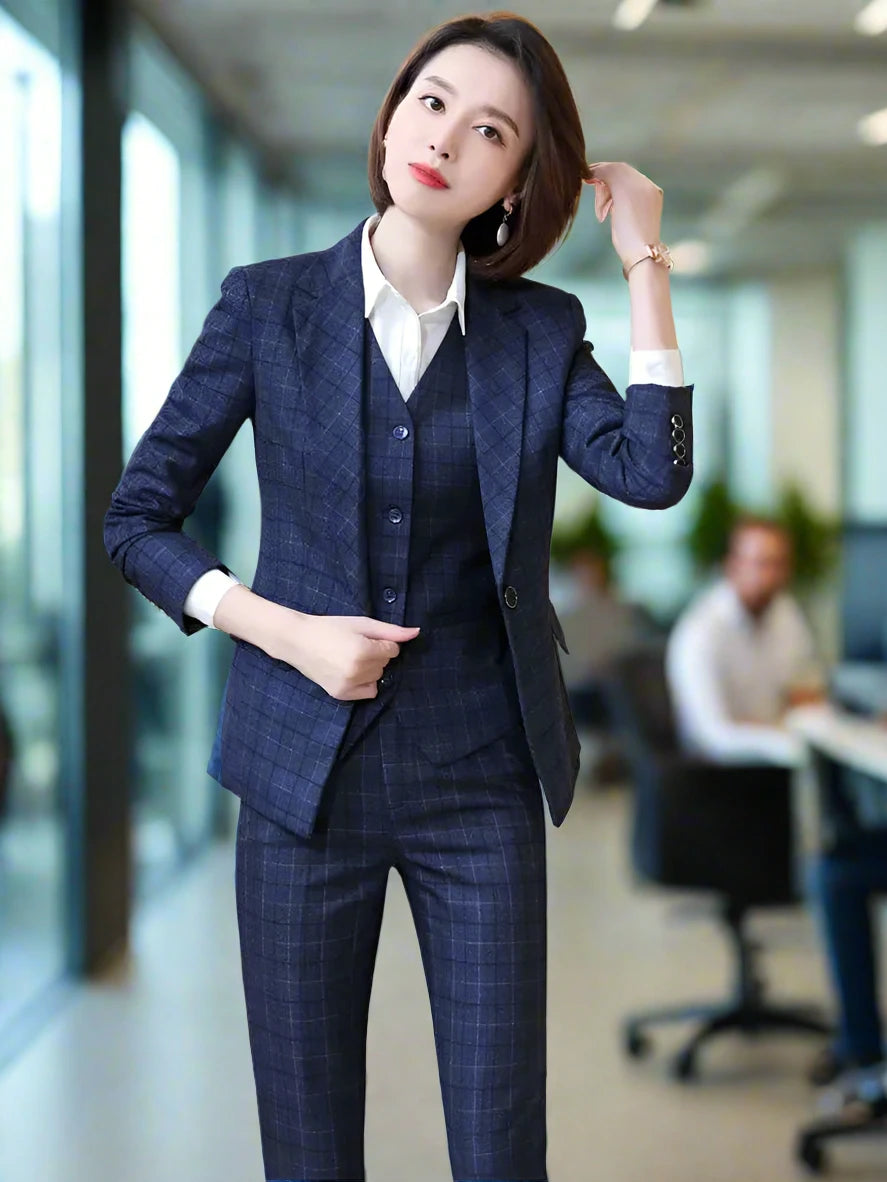 SPS - Plaid Women's 3-Piece Business Suit