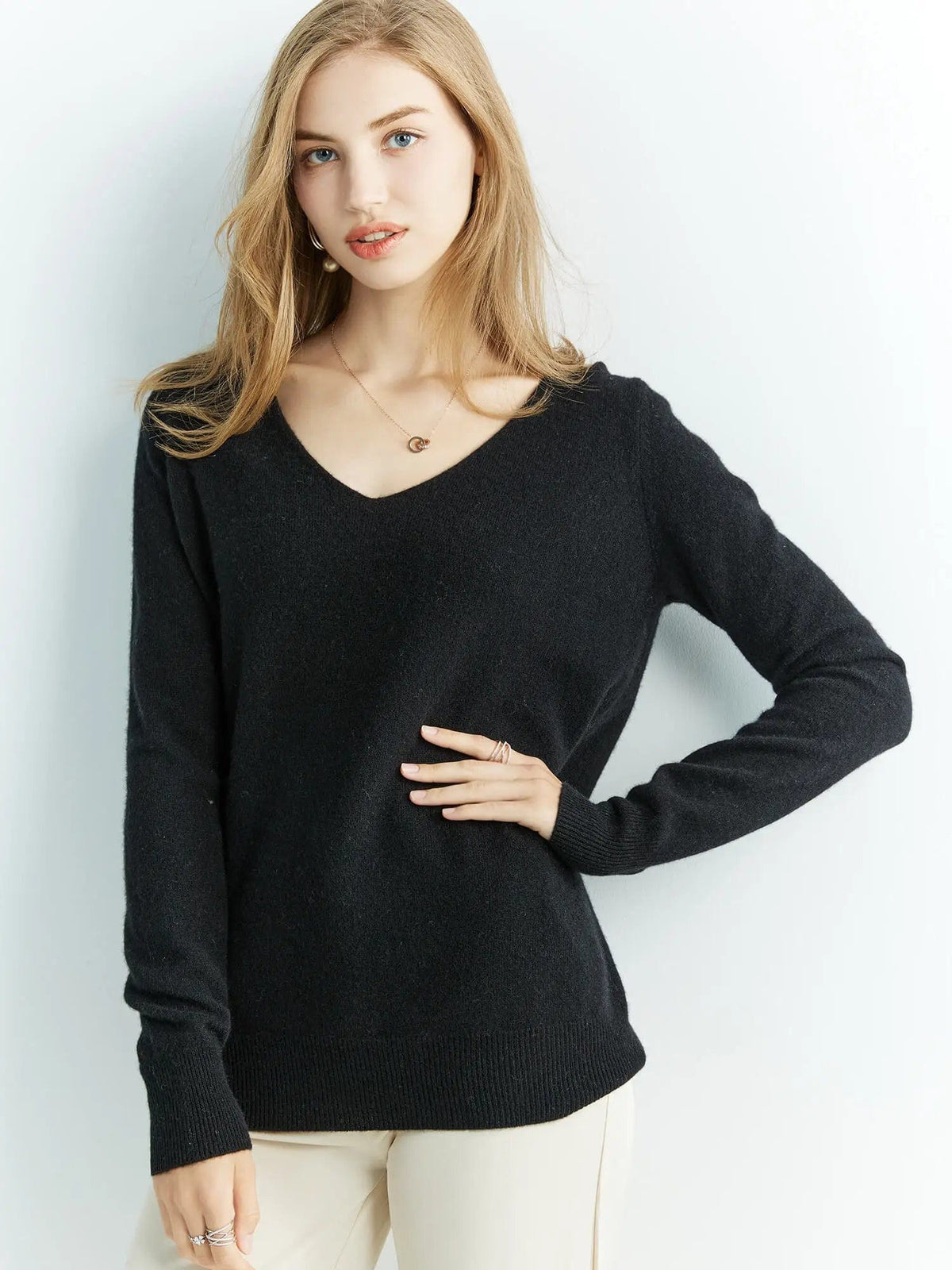 SPS - Cashmere V-Neck Sweater