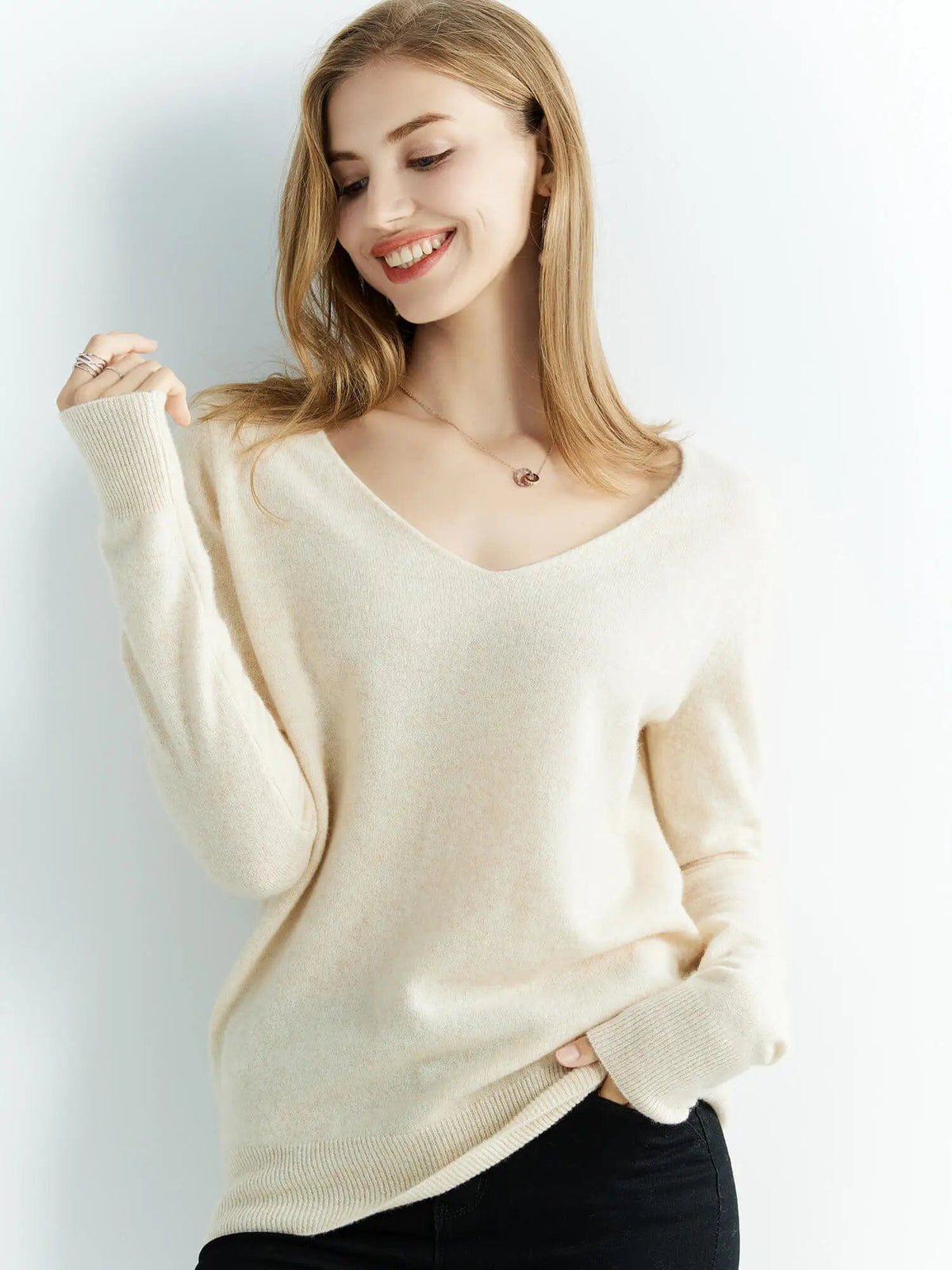 SPS - Cashmere V-Neck Sweater