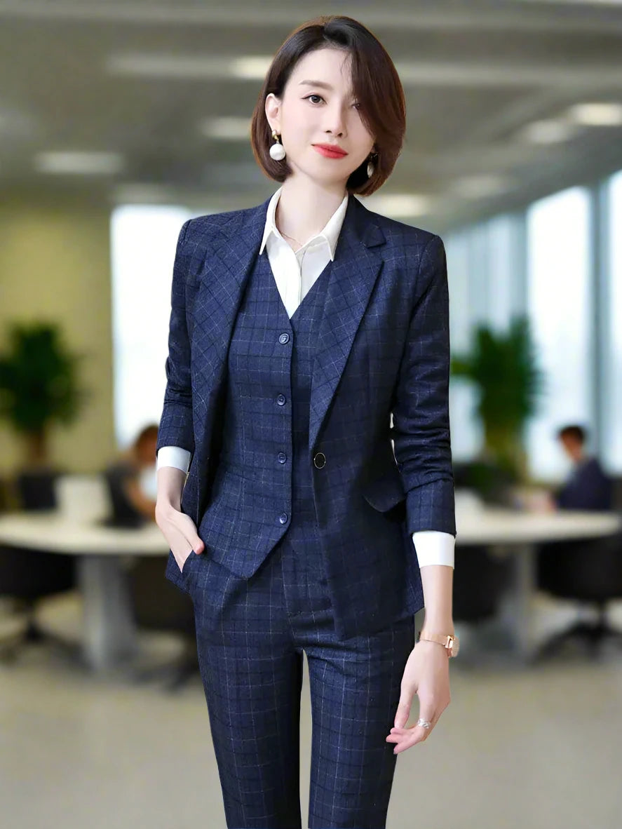 SPS - Plaid Women's 3-Piece Business Suit