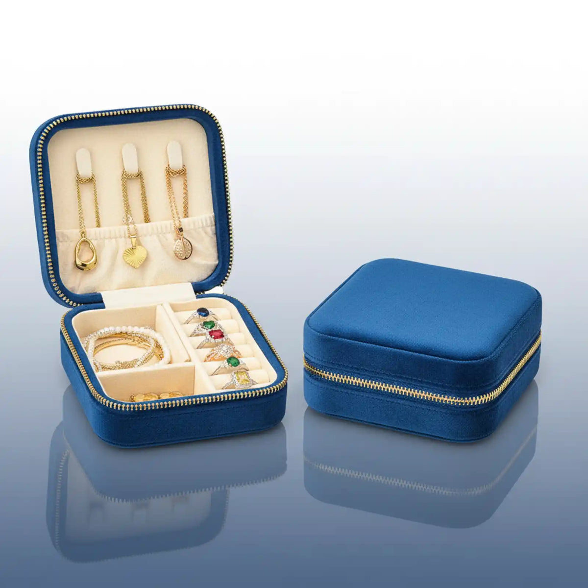 TAIMY Mini Velvet Travel Jewelry Box in G119 / M – product image 5