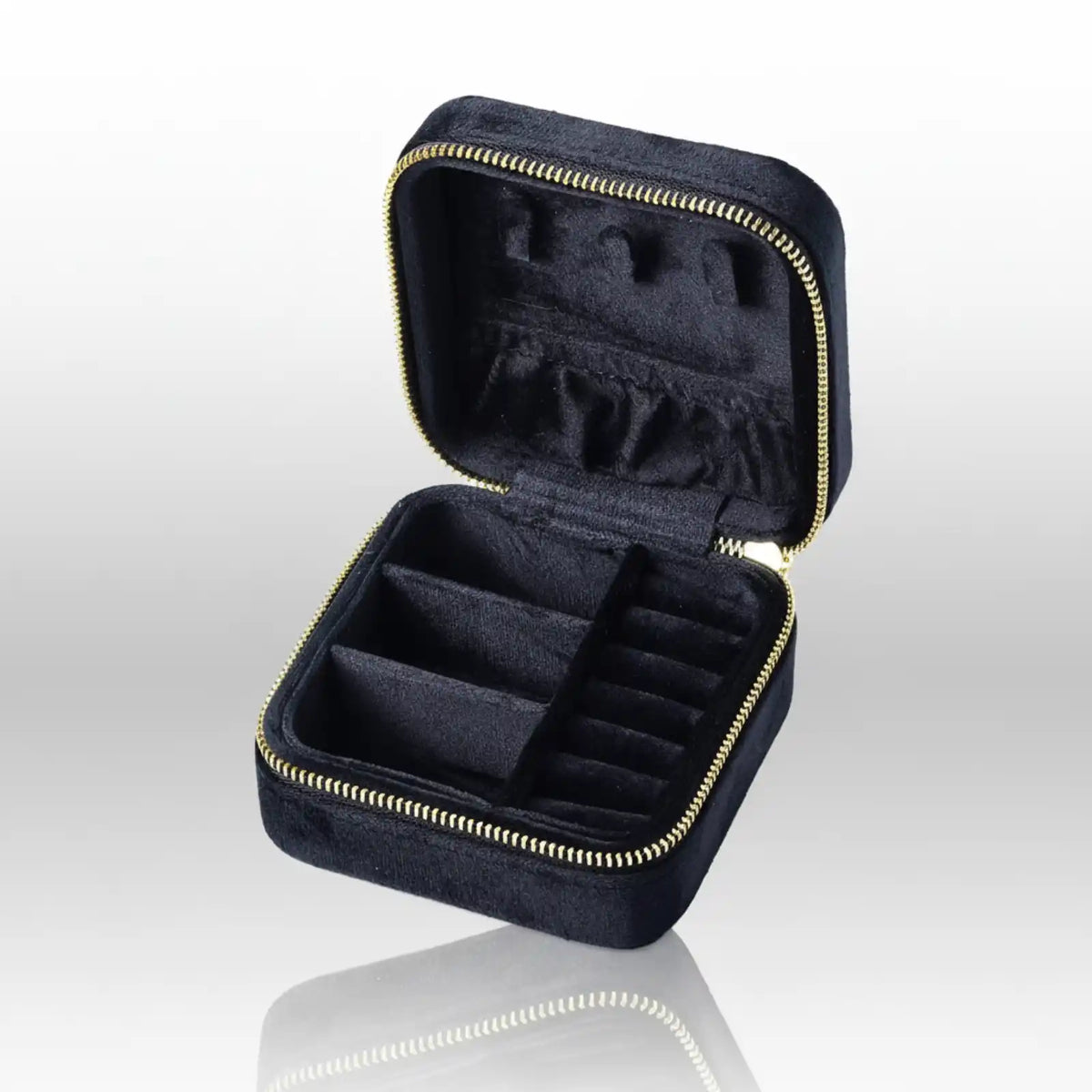 TAIMY Mini Velvet Travel Jewelry Box in Black / M – product image 16